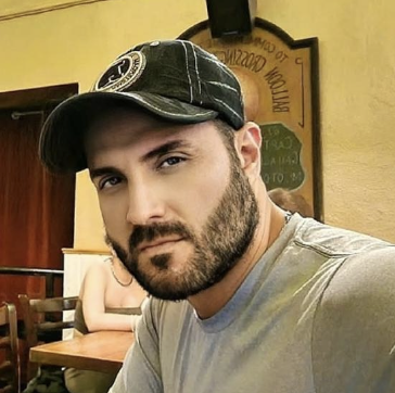 Carlos Vázquez